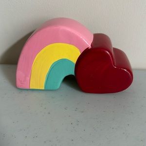 Rainbow & heart decor.